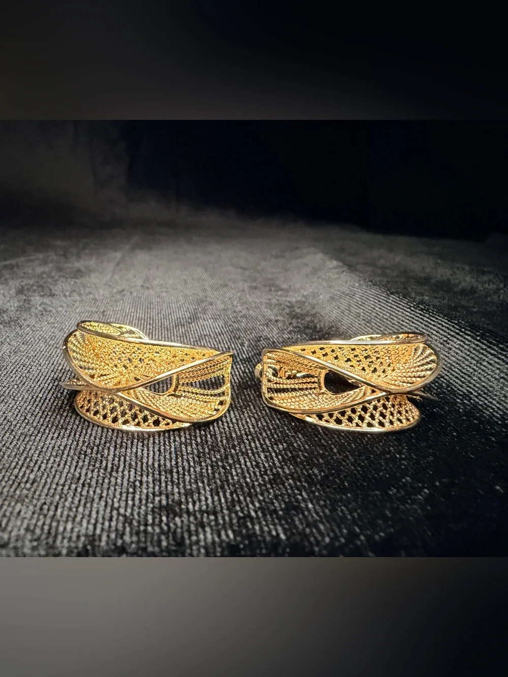 Textured Filigree Ribbon Inspired Swirl Hoop Earrings Elegant Curves Gold Finish